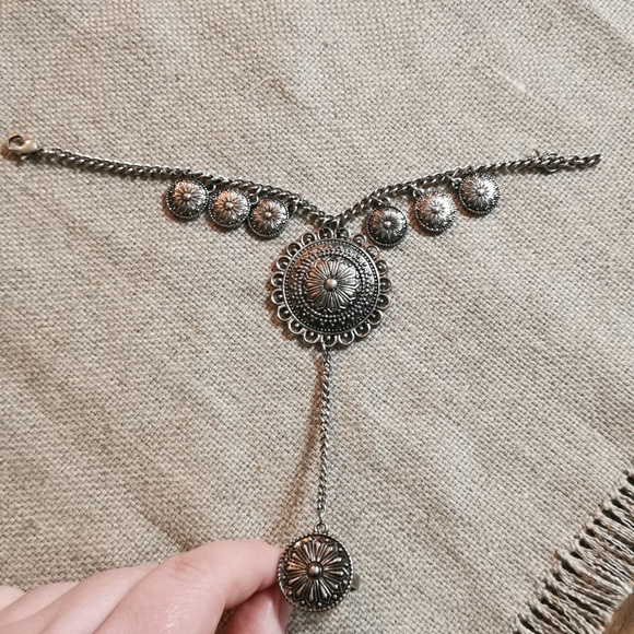 On Hand Jewelry NWOT - Picture 1 of 7